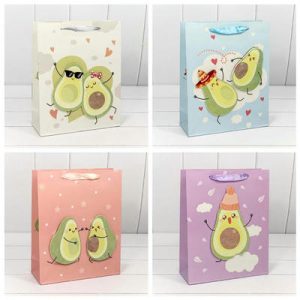 Пакет бумажный подарочный Авокадо 3D микс 26х32см