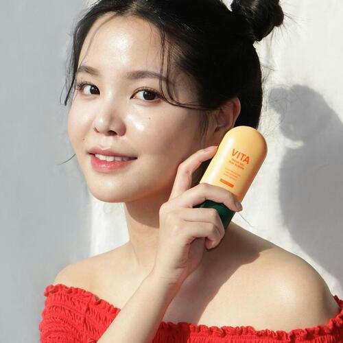 TheYEON Гель солнцезащитный освежающий - Vita fresh gel sun screen SPF50+/PA +++, 50мл — изображение 4