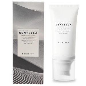 Skin1004 Осветляющий солнцезащитный крем SPF 50 Madagascar Centella Tone Brightening Tone-Up Sunscreen 50мл
