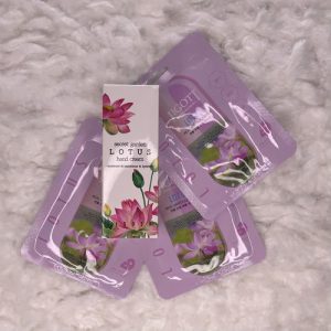 JIGOTT, Набор Крем для рук с экстрактом лотоса, 100 мл, Тканевая маска для лица с экстрактом лотоса, 3 шт