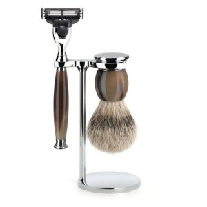 Бритвенный набор MUEHLE SOPHIST, натуральный рог, барсучий ворс высшей категории Silvertip, бритва Mach3
