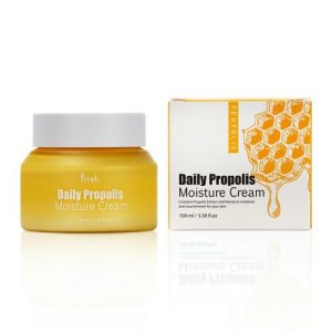 Питательный крем для молодости кожи лица Prreti "Daily Propolis" 100мл
