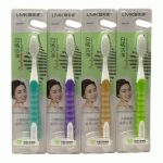 Зубная щетка