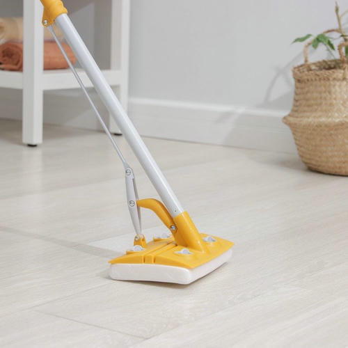 Швабра-окномойка с отжимом Доляна, насадка из поролона 19x12 см, окрашенный черенок 120 см