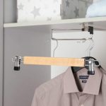 Вешалка для брюк и юбок с зажимами SAVANNA, сорт А, 34x1,2x12,5 см, светлое дерево, лотос