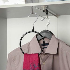 Вешалка для галстуков и шарфов Доляна, 13,5x23x0,7 см, антискользящее покрытие, цвет чёрный