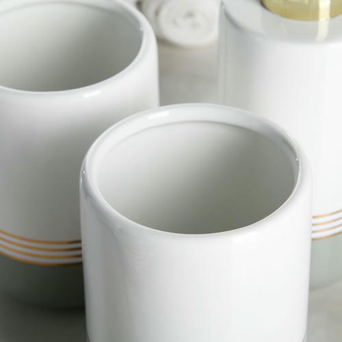 Набор аксессуаров для ванной комнаты «Лили», 4 предмета (дозатор 300 мл, мыльница, 2 стакана), цвет бело-серый — изображение 2