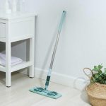 Швабра плоская Доляна, телескопическая стальная ручка, насадка из микрофибры, 35x11x55(117) см