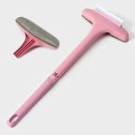 Окномойка с пластиковой ручкой и сгоном, 20,3x54 см, цвет МИКС