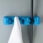 Держатель для уборочного инвентаря с крючками, 26x6x9 см, цвет МИКС