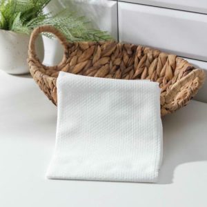 Салфетка универсальная нетканая, 70x140 см, цвет белый