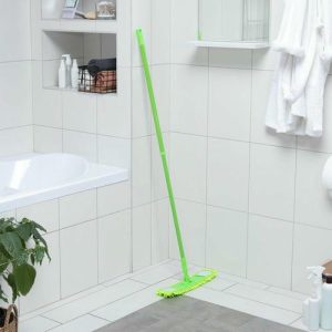 Швабра для мытья пола плоская Доляна, насадка из микрофибры 38x8 см, гибкие края, телескопическая ручка 80-120 см