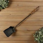 Совок кованый Патина золото, ручка буковая