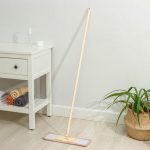 Швабра для мытья пола плоская Доляна, насадка микрофибра 42x12 см, 50 гр, металлическая ручка 119 см