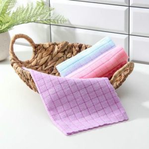 Салфетка из микрофибры Доляна «Квадраты», 29x29 см, цвет МИКС