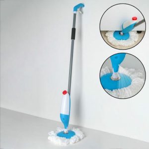 Швабра для мытья пола с распылителем Доляна, насадка из микрофибры 17x17 см, металлическая ручка 129 см, цвет МИКС