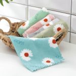 Салфетка микрофибра махровая Доляна «Ромашки», 30x30 см, цвет МИКС