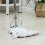 Швабра тряпкодержатель с черенком из нержавеющей стали, 120 см, насадка кентукки 350 гр