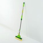 Швабра для мытья пола с двойным роликовым отжимом Доляна, насадка ПВА 27x6 см, телескопическая стальная ручка 96-125 см, цвет МИКС