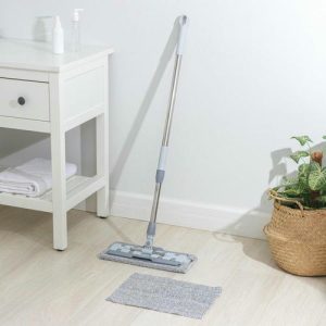 Швабра для мытья пола плоская Доляна, 2 насадки из микрофибры 36x13 см, телескопическая стальная ручка 83-125 см, цвет МИКС