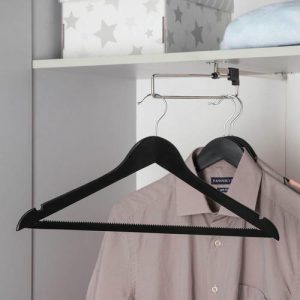 Вешалка-плечики для одежды с антискользящей перекладиной SAVANNA, размер 46-48, сорт А, тёмное дерево, клён