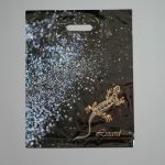 Пакет «Ящерица», полиэтиленовый с вырубной ручкой, 60 мкм 38 х 47 см - 50 шт.