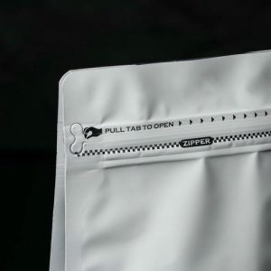 Пакет восьмишовный с отрывным замком, белый, матовый, 13,5 х 26 + 7,5 см - 100 шт.